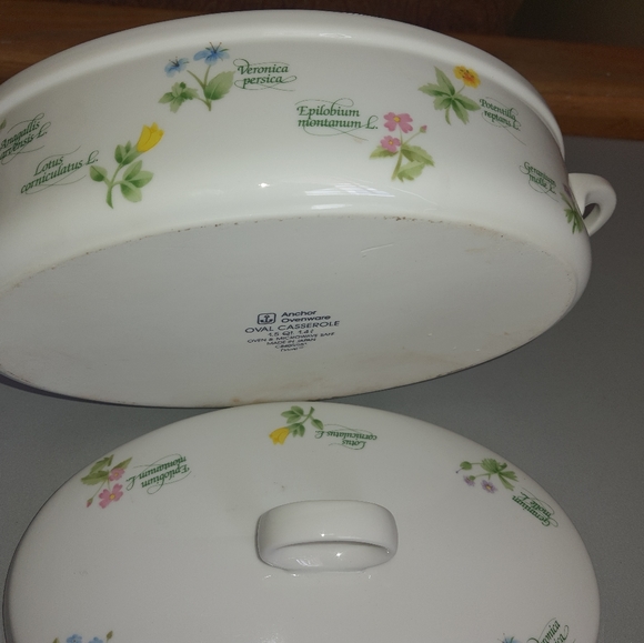 Anchor Hocking Ovenware - Picture 2 of 3